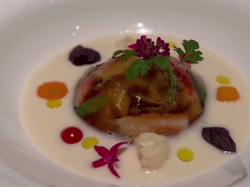 A plated course at THE JEWELS