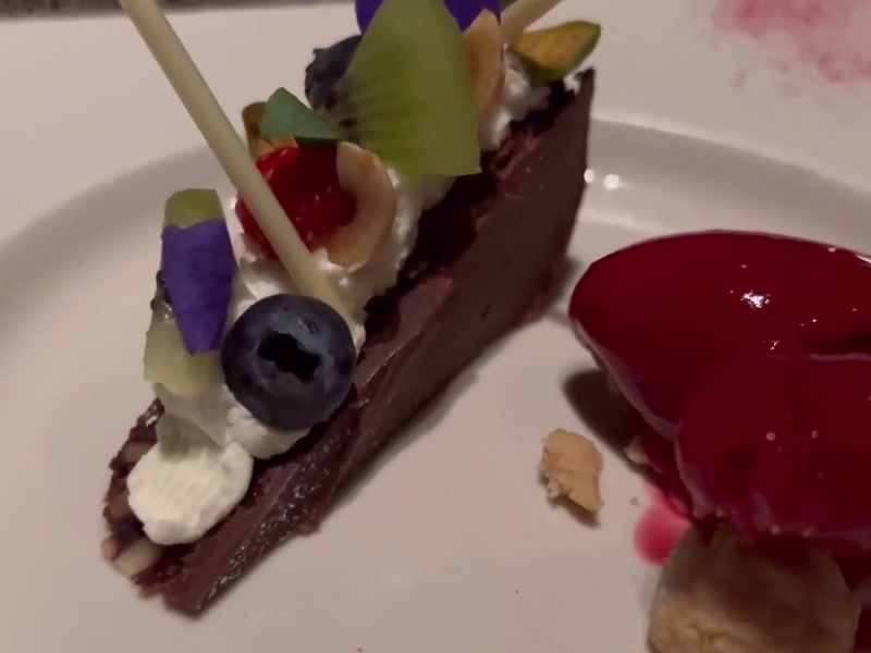 A dessert at THE JEWELS